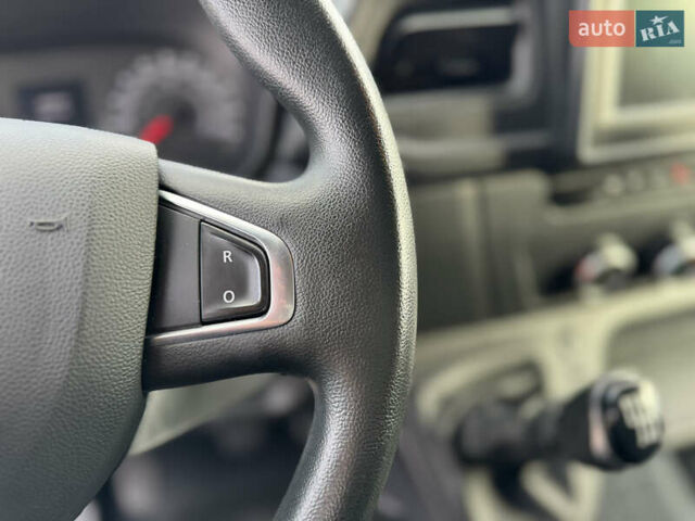 Белый Рено Мастер, объемом двигателя 2.3 л и пробегом 209 тыс. км за 21000 $, фото 56 на Automoto.ua