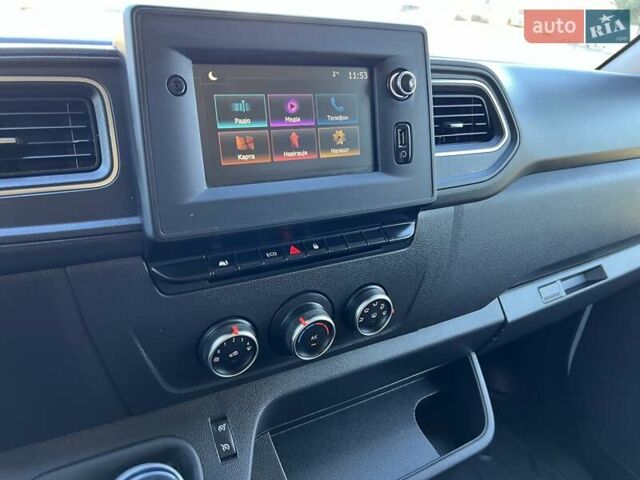 Білий Рено Мастєр, об'ємом двигуна 2.3 л та пробігом 198 тис. км за 18699 $, фото 32 на Automoto.ua