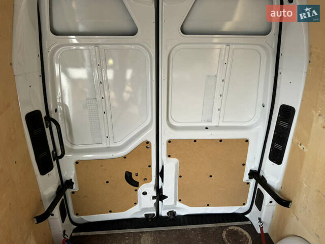 Белый Рено Мастер, объемом двигателя 2.3 л и пробегом 209 тыс. км за 21000 $, фото 99 на Automoto.ua