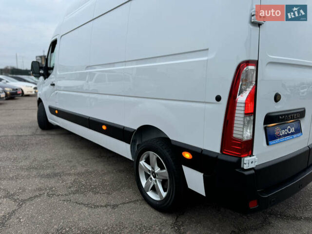 Белый Рено Мастер, объемом двигателя 2.3 л и пробегом 174 тыс. км за 21500 $, фото 27 на Automoto.ua