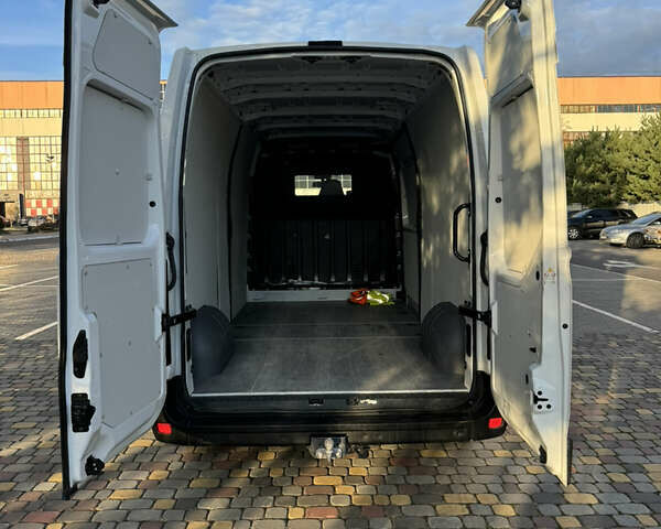 Белый Рено Мастер, объемом двигателя 2.3 л и пробегом 174 тыс. км за 20800 $, фото 22 на Automoto.ua