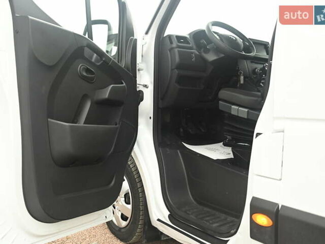 Белый Рено Мастер, объемом двигателя 2.3 л и пробегом 217 тыс. км за 19999 $, фото 17 на Automoto.ua