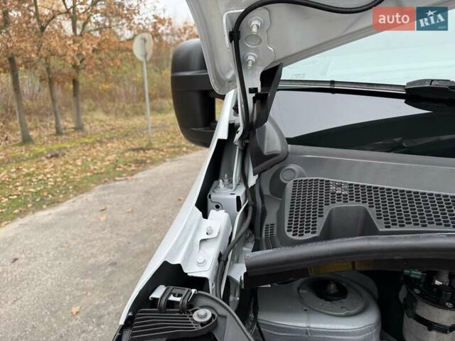 Белый Рено Мастер, объемом двигателя 2.3 л и пробегом 224 тыс. км за 18350 $, фото 36 на Automoto.ua