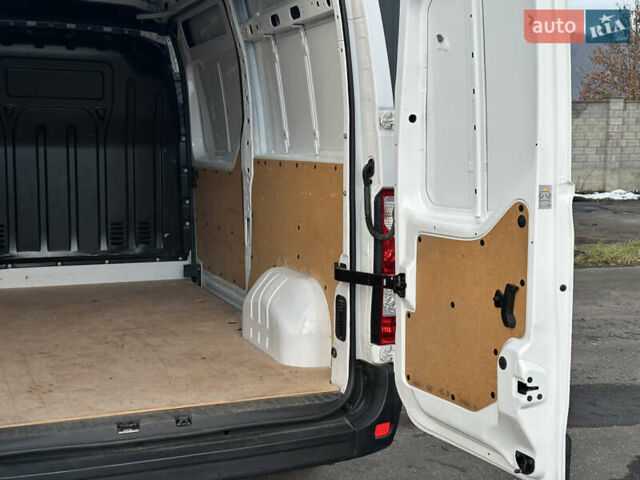 Белый Рено Мастер, объемом двигателя 0 л и пробегом 40 тыс. км за 20300 $, фото 37 на Automoto.ua