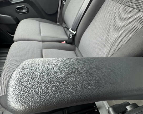 Рено Мастер 2020 в Киеве на Automoto.ua Белый Рено Мастер, объемом двигателя 2.3 л и пробегом 252 тыс. км за 25700 $, фото 14 на Automoto.ua