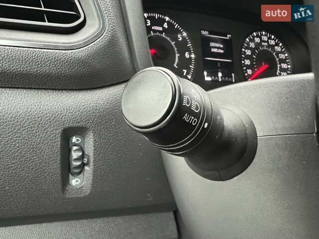 Белый Рено Мастер, объемом двигателя 2.3 л и пробегом 235 тыс. км за 18799 $, фото 38 на Automoto.ua