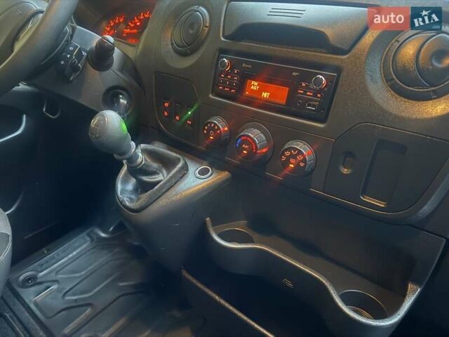 Білий Рено Мастєр, об'ємом двигуна 2.3 л та пробігом 267 тис. км за 16700 $, фото 71 на Automoto.ua