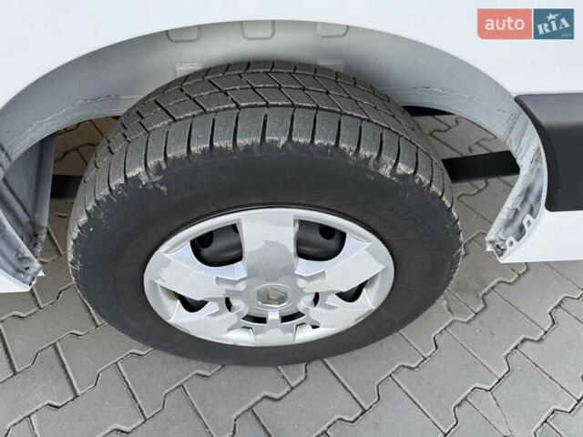 Білий Рено Мастєр, об'ємом двигуна 2.3 л та пробігом 187 тис. км за 21900 $, фото 18 на Automoto.ua