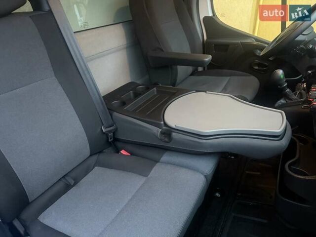 Білий Рено Мастєр, об'ємом двигуна 2.3 л та пробігом 267 тис. км за 16700 $, фото 75 на Automoto.ua