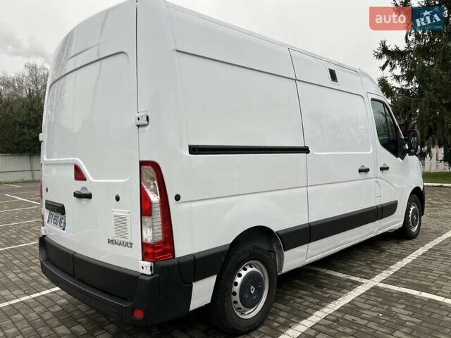 Белый Рено Мастер, объемом двигателя 2.3 л и пробегом 235 тыс. км за 18799 $, фото 11 на Automoto.ua