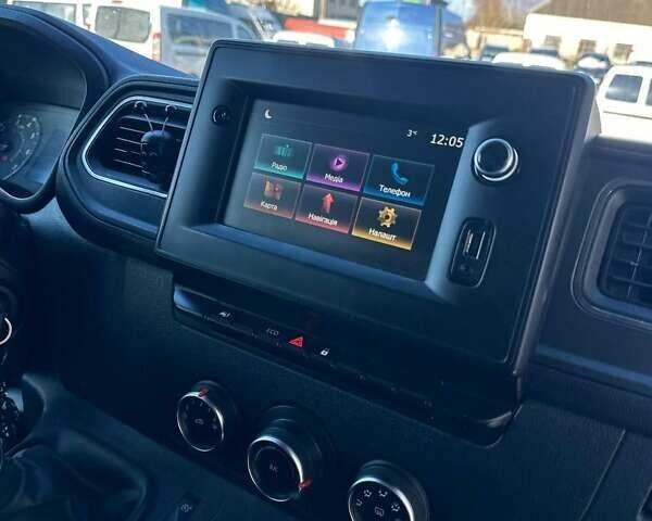 Белый Рено Мастер, объемом двигателя 2.3 л и пробегом 220 тыс. км за 18999 $, фото 12 на Automoto.ua