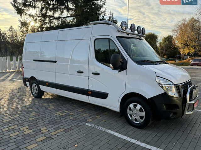 Белый Рено Мастер, объемом двигателя 2.3 л и пробегом 174 тыс. км за 20800 $, фото 2 на Automoto.ua