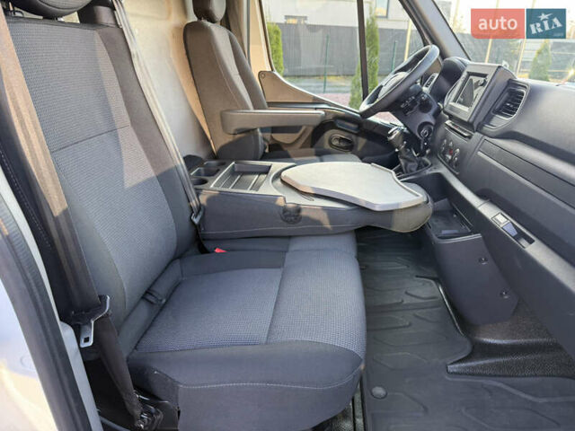 Білий Рено Мастєр, об'ємом двигуна 2.3 л та пробігом 187 тис. км за 21900 $, фото 53 на Automoto.ua