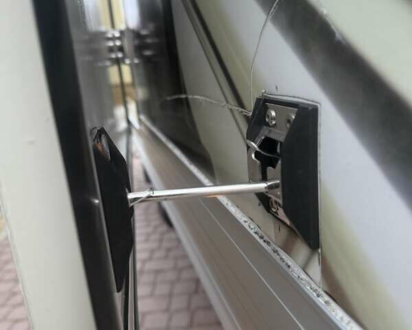 Білий Рено Мастєр, об'ємом двигуна 2.3 л та пробігом 267 тис. км за 16700 $, фото 41 на Automoto.ua