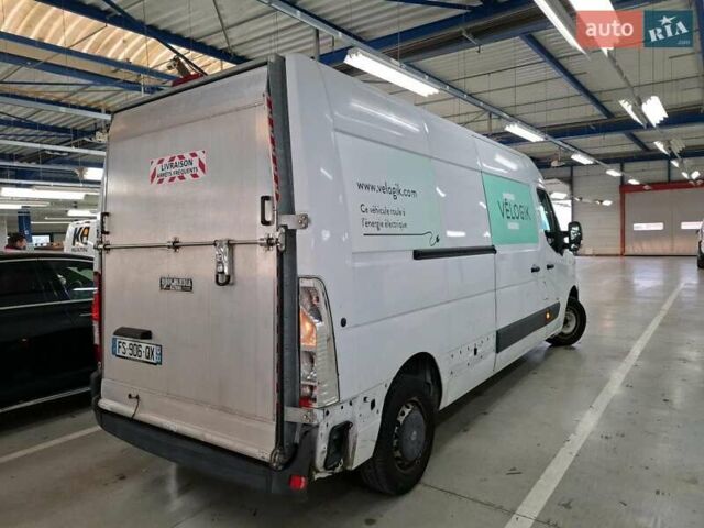 Белый Рено Мастер, объемом двигателя 0 л и пробегом 48 тыс. км за 17200 $, фото 9 на Automoto.ua