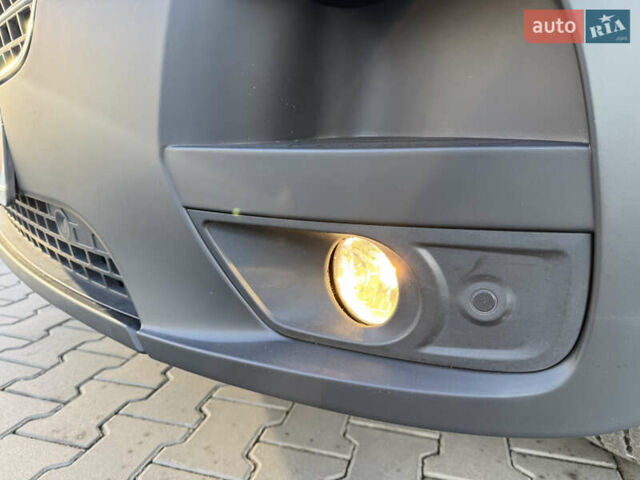 Білий Рено Мастєр, об'ємом двигуна 2.3 л та пробігом 187 тис. км за 21900 $, фото 23 на Automoto.ua
