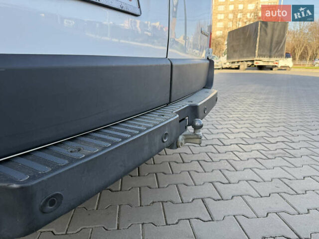 Білий Рено Мастєр, об'ємом двигуна 2.3 л та пробігом 187 тис. км за 21900 $, фото 11 на Automoto.ua