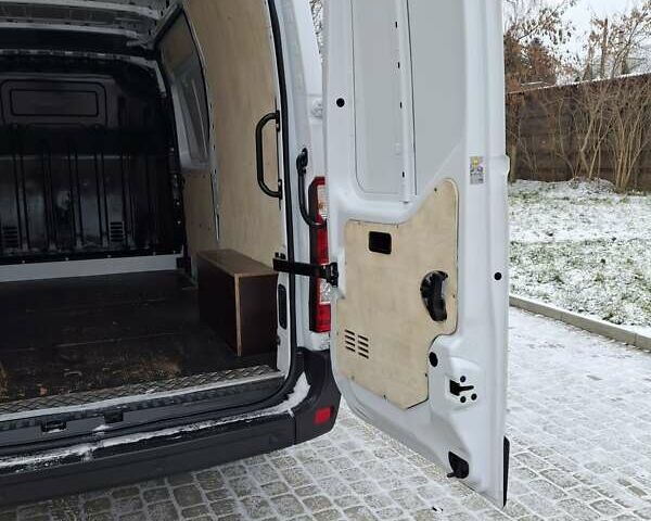 Білий Рено Мастєр, об'ємом двигуна 2.3 л та пробігом 276 тис. км за 17900 $, фото 24 на Automoto.ua