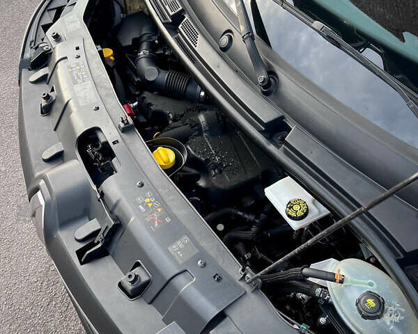 Білий Рено Мастєр, об'ємом двигуна 2.3 л та пробігом 107 тис. км за 23900 $, фото 46 на Automoto.ua