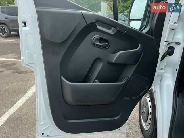 Рено Мастер 2020 в Дубно на Automoto.ua Белый Рено Мастер, объемом двигателя 2.3 л и пробегом 201 тыс. км за 18600 $, фото 51 на Automoto.ua