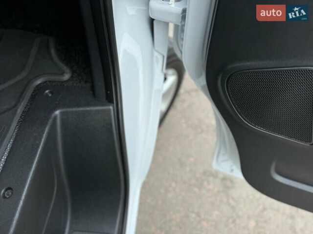 Белый Рено Мастер, объемом двигателя 2.3 л и пробегом 174 тыс. км за 21500 $, фото 57 на Automoto.ua