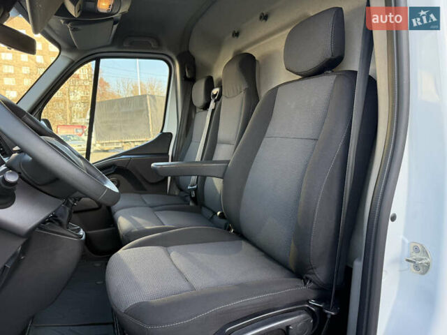 Білий Рено Мастєр, об'ємом двигуна 2.3 л та пробігом 187 тис. км за 21900 $, фото 31 на Automoto.ua