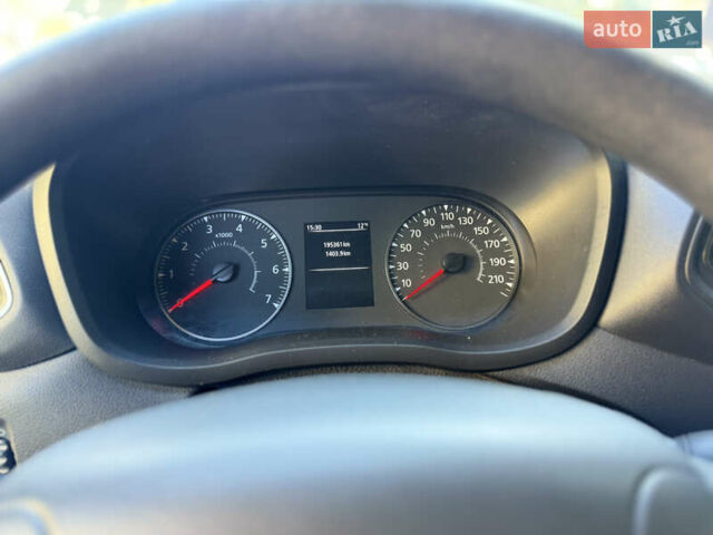 Білий Рено Мастєр, об'ємом двигуна 2.3 л та пробігом 195 тис. км за 17999 $, фото 144 на Automoto.ua