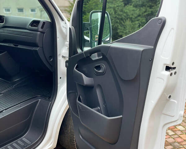 Білий Рено Мастєр, об'ємом двигуна 0 л та пробігом 206 тис. км за 19700 $, фото 21 на Automoto.ua