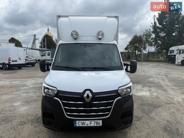 Белый Рено Мастер, объемом двигателя 2.3 л и пробегом 220 тыс. км за 22800 $, фото 2 на Automoto.ua