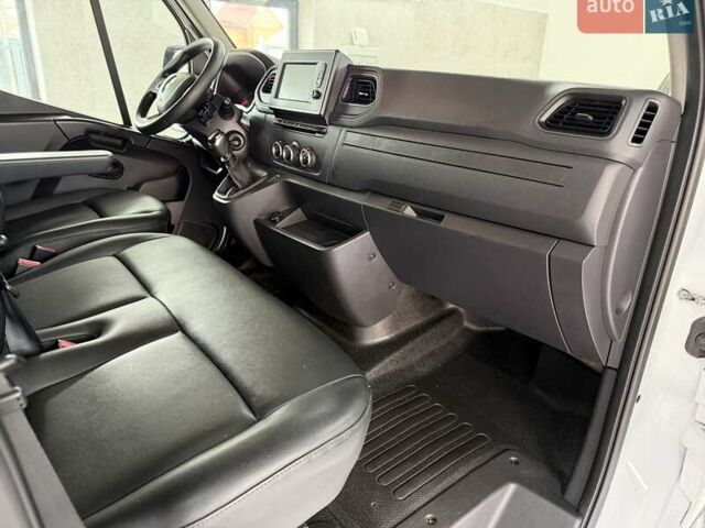 Белый Рено Мастер, объемом двигателя 2.3 л и пробегом 209 тыс. км за 20700 $, фото 17 на Automoto.ua