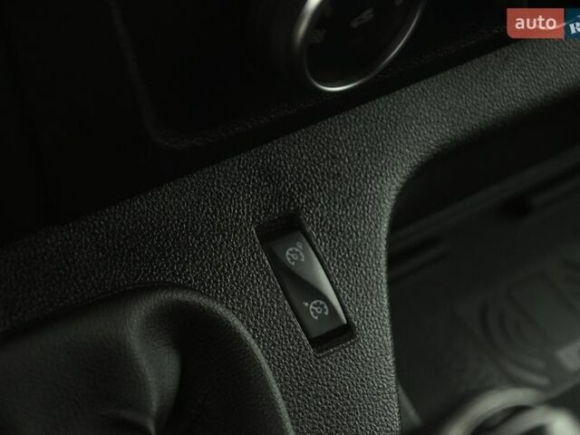 Белый Рено Мастер, объемом двигателя 2.3 л и пробегом 217 тыс. км за 20999 $, фото 34 на Automoto.ua