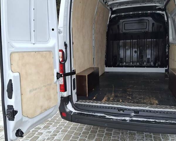 Белый Рено Мастер, объемом двигателя 2.3 л и пробегом 276 тыс. км за 17800 $, фото 30 на Automoto.ua
