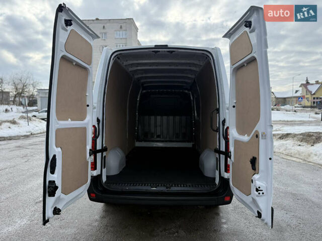 Белый Рено Мастер, объемом двигателя 2.3 л и пробегом 240 тыс. км за 16500 $, фото 12 на Automoto.ua