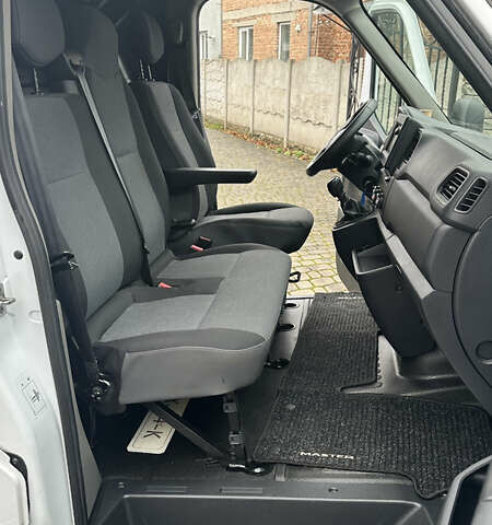 Білий Рено Мастєр, об'ємом двигуна 2.3 л та пробігом 253 тис. км за 17500 $, фото 16 на Automoto.ua