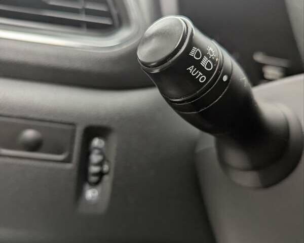 Белый Рено Мастер, объемом двигателя 2.3 л и пробегом 229 тыс. км за 18900 $, фото 16 на Automoto.ua