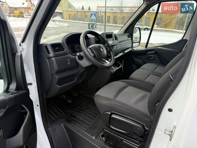 Белый Рено Мастер, объемом двигателя 2.3 л и пробегом 240 тыс. км за 16500 $, фото 15 на Automoto.ua