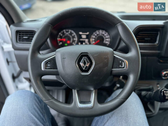 Белый Рено Мастер, объемом двигателя 2.3 л и пробегом 174 тыс. км за 21500 $, фото 78 на Automoto.ua