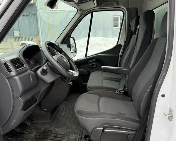 Білий Рено Мастєр, об'ємом двигуна 2.3 л та пробігом 160 тис. км за 21700 $, фото 20 на Automoto.ua