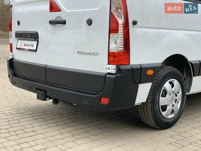Белый Рено Мастер, объемом двигателя 2.3 л и пробегом 209 тыс. км за 19999 $, фото 21 на Automoto.ua
