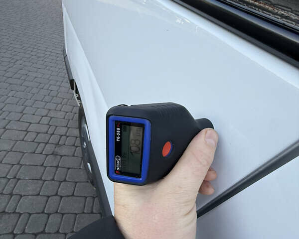 Білий Рено Мастєр, об'ємом двигуна 2.3 л та пробігом 195 тис. км за 17999 $, фото 112 на Automoto.ua