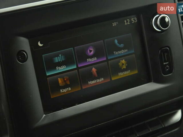 Белый Рено Мастер, объемом двигателя 2.3 л и пробегом 217 тыс. км за 19999 $, фото 26 на Automoto.ua