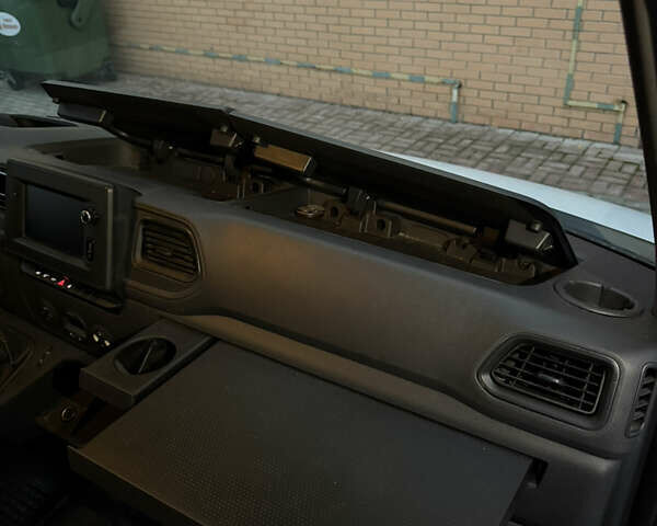 Білий Рено Мастєр, об'ємом двигуна 2.3 л та пробігом 218 тис. км за 21500 $, фото 8 на Automoto.ua