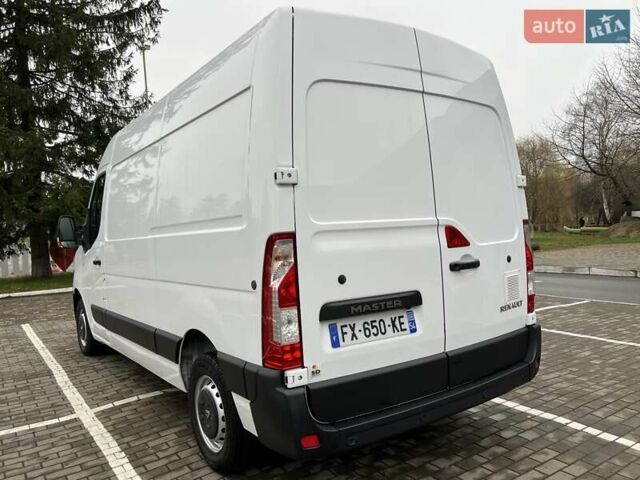 Белый Рено Мастер, объемом двигателя 2.3 л и пробегом 235 тыс. км за 18799 $, фото 8 на Automoto.ua