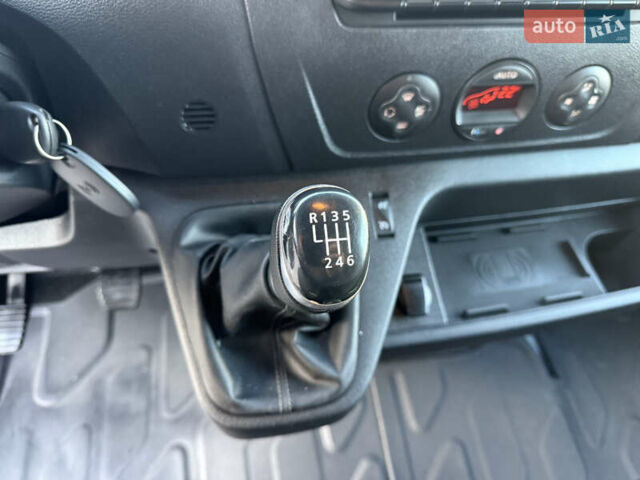 Білий Рено Мастєр, об'ємом двигуна 2.3 л та пробігом 187 тис. км за 21900 $, фото 39 на Automoto.ua