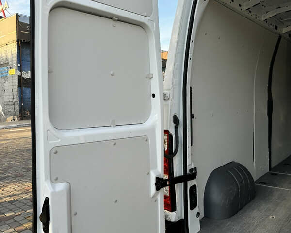 Белый Рено Мастер, объемом двигателя 2.3 л и пробегом 174 тыс. км за 20800 $, фото 23 на Automoto.ua