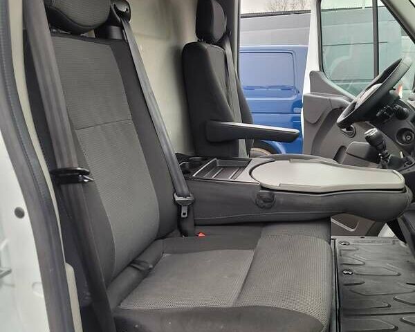 Белый Рено Мастер, объемом двигателя 2.3 л и пробегом 178 тыс. км за 20800 $, фото 52 на Automoto.ua