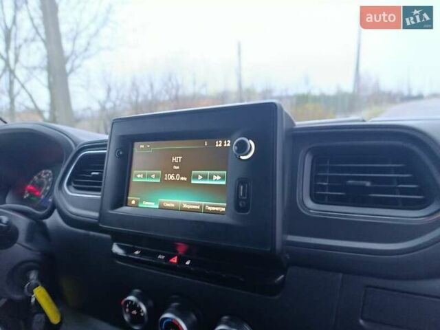 Білий Рено Мастєр, об'ємом двигуна 2.3 л та пробігом 181 тис. км за 21999 $, фото 39 на Automoto.ua