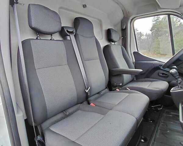 Белый Рено Мастер, объемом двигателя 2.3 л и пробегом 192 тыс. км за 18400 $, фото 40 на Automoto.ua