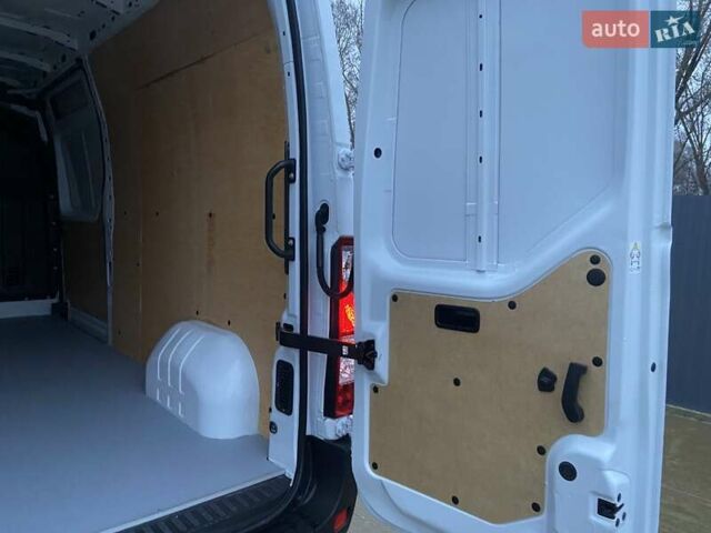 Білий Рено Мастєр, об'ємом двигуна 2.3 л та пробігом 181 тис. км за 21897 $, фото 57 на Automoto.ua