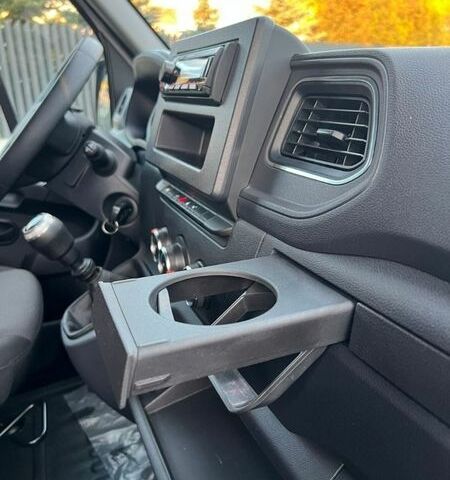 Белый Рено Мастер, объемом двигателя 2.3 л и пробегом 189 тыс. км за 18899 $, фото 32 на Automoto.ua